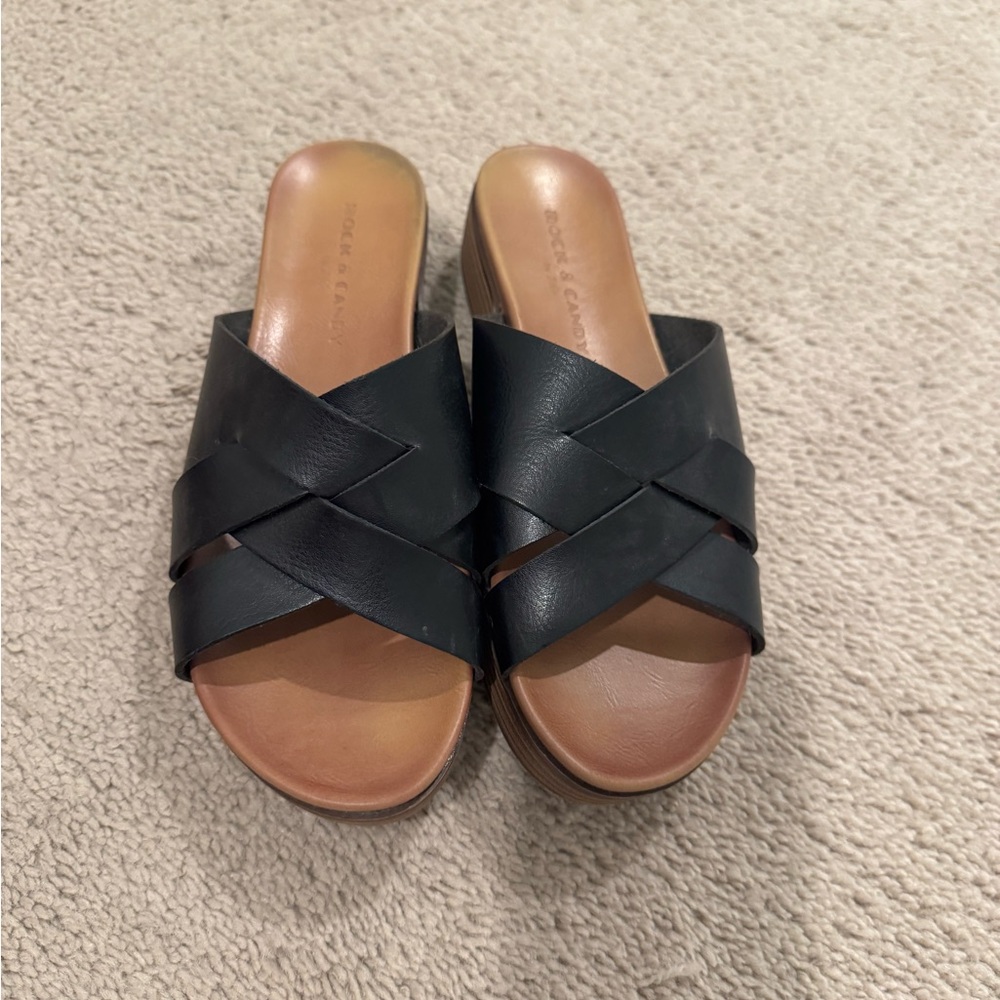Black sandals